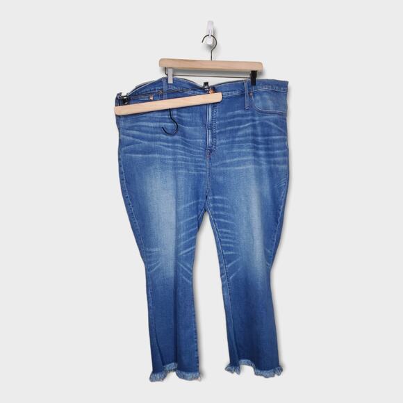 Madewell Womens Cali Demi Boot Crop Jeans Glendale Wash 37 Plus Size Curvy Fit - Picture 2 of 6